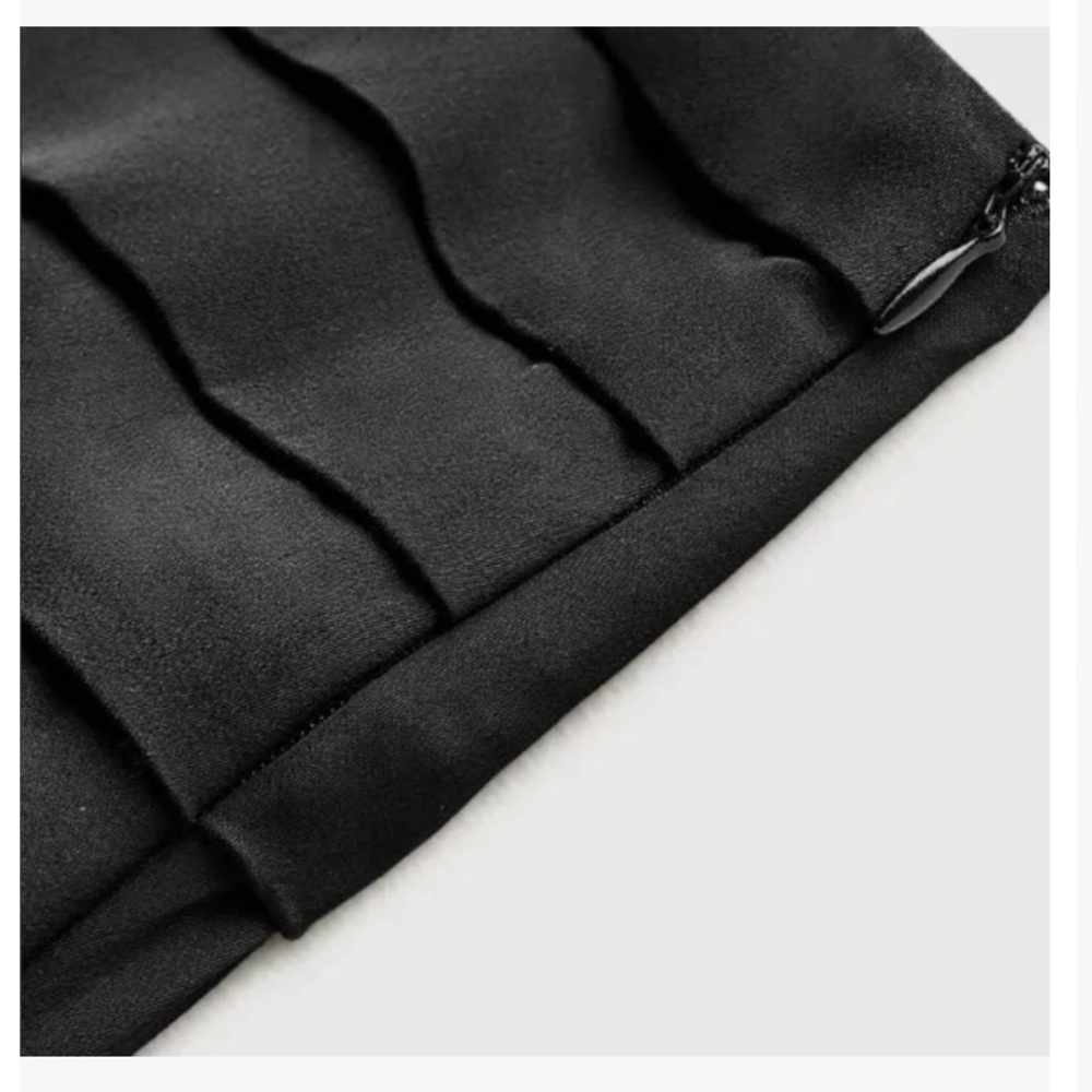 ZARA TUXEDO PANTS ZW COLLECTION
BLACK. SIZE MEDIUM - Picture 7 of 7